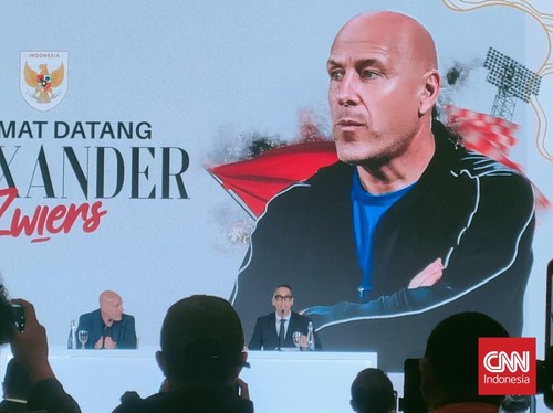 Alexander Zwiers Resmi Jadi Dirtek PSSI