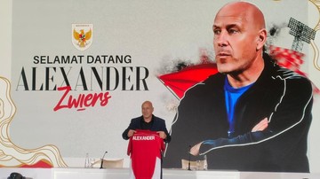 Berita Olahraga Terkini CNN Sport : Kata-kata Alexander Zwiers usai Resmi Jadi Direktur Teknik PSSI