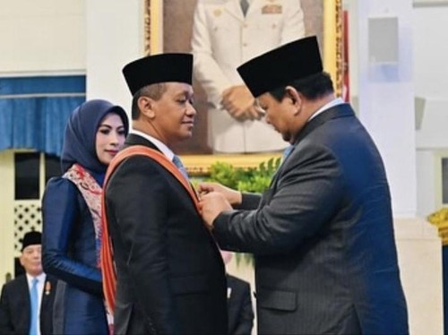 Bahlil Lahadalia Dapat Gelar Kehormatan dari Prabowo