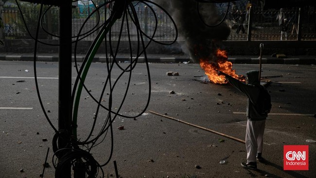 Lurah Manggarai Selatan, Muhammad Sidik, dan sopirnya jadi korban kekerasan dan perusakan saat peristiwa demo 25 Agustus lalu.