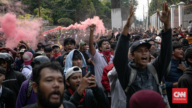 Ribuan buruh dari Koalisi Serikat Pekerja dan Partai Buruh akan demo di depan DPR, Jakarta hari ini dengan enam tuntutan utama.