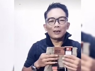 img-title Heboh 'Ridwan Kamil' Live Jualan Celana Usai Lisa Mariana Ancam Bongkar Kasus Korupsi