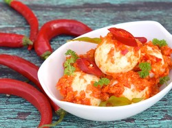 Cara Memasak Telur Balado yang Enak Sederhana ala Warung dan Resepnya