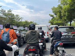Jalan Pettarani-Alauddin Macet Jelang Demo di Makassar Hari Ini