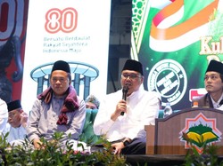 Ribuan Warga Kukar Shalawatan Bersama Gus Iqdam di Stadion Aji Imbut