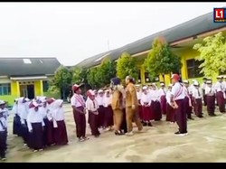 Viral Guru SD di Lampung Nyaris Cekik Siswa Saat Upacara Tuai Kecaman