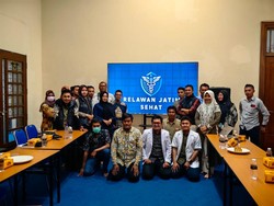 Relawan Jatim Sehat Kecam Demo Grahadi 3 September: Tak Ada Empati!
