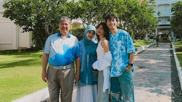 Vidi Aldiano Meninggal di Rumah Ditemani Keluarga Besar