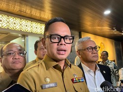 Wamendagri: Kenaikan PBB-P2 di Atas 100% Harus Dikaji Ulang-Ditunda