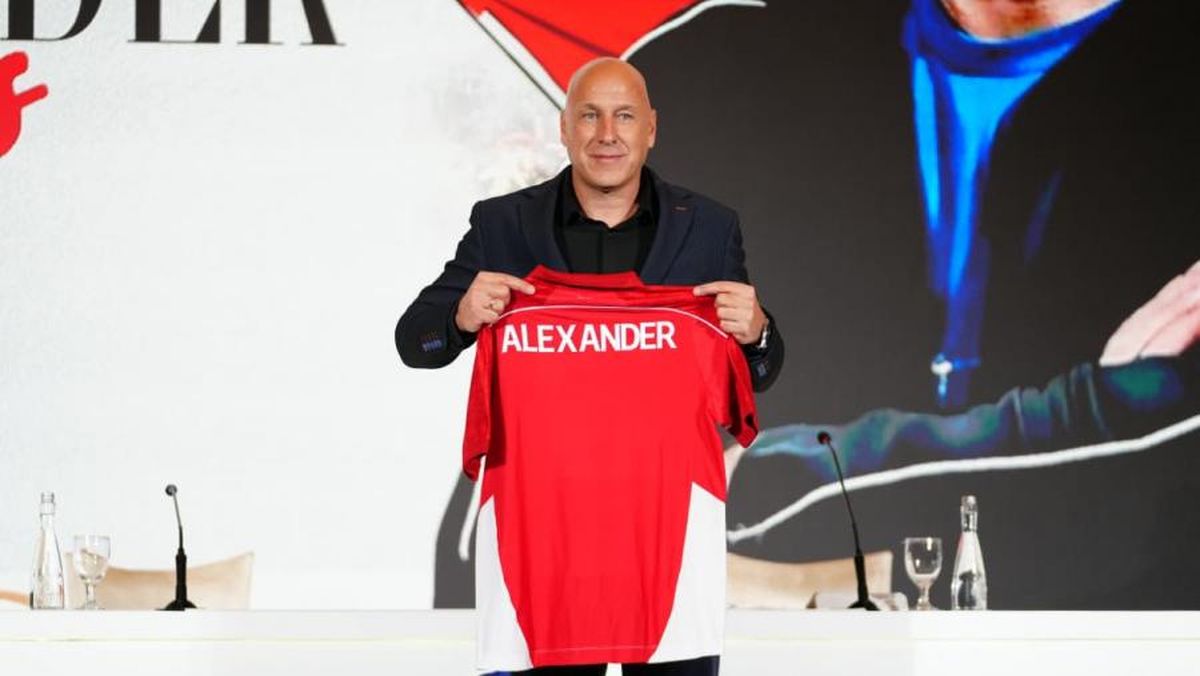 Alexander Zwiers, Istri Orang Indonesia dan Pernah Tinggal di Karawaci