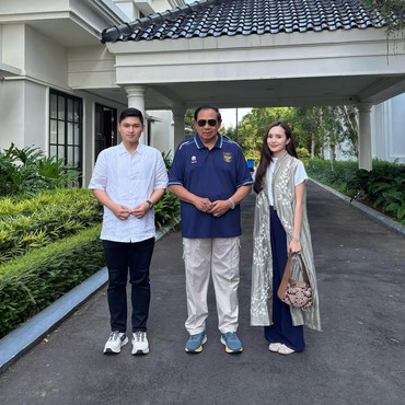 7 Potret Beby Tsabina & Suami Anggota DPR RI Temani SBY Melukis-Mancing di Pacitan