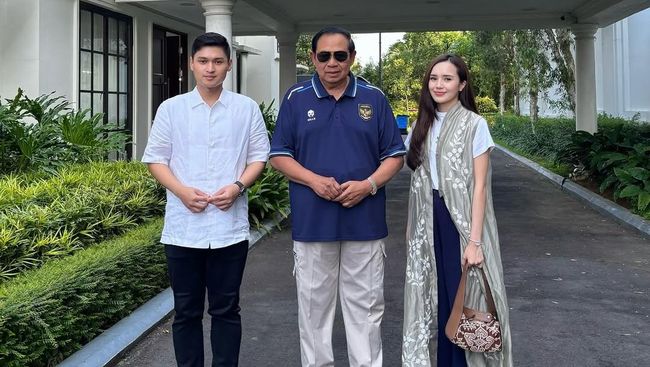 7 Potret Beby Tsabina dan Suami Anggota DPR RI Temani SBY Melukis-Mancing di Pacitan