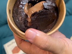 Video: Cicip Brownies Viral buatan Vinny Kuliner Sama Cici, Gimana Rasanya?