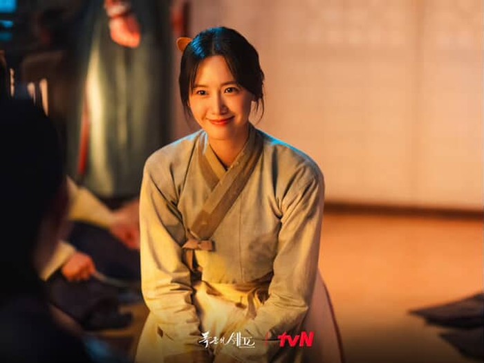 Di drama ini, idol-aktris tersebut berperan sebagai seorang koki lulusan Perancis bernama Yeon Ji Yeong yang sedang dalam puncak kariernya./ foto: tvN Drama