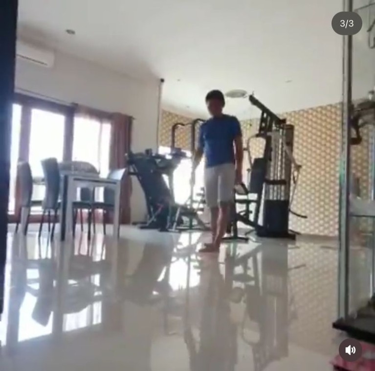 Dwi Hartono