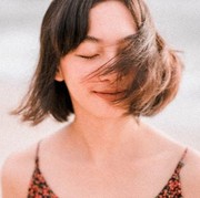 4 Zodiak yang Punya Karakter Paling Lemah Lembut, Pokoknya Jarang Marah!