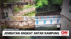 VIDEO: Jembatan Angkat Antar Kampung Pertama di Jakarta