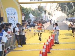 Rute Menanjak dan Cuaca Panas Uji 13.600 Pelari di Maybank Marathon 2025
