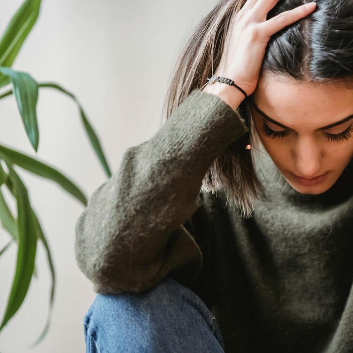 Suasana hati yang mulai tidak menentu juga bisa menjadi salah satu tanda tubuhmu butuh istirahat.