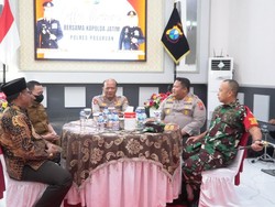 Kapolda Jatim Sambangi Polres Pasuruan Perkuat Sinergi Forkopimda