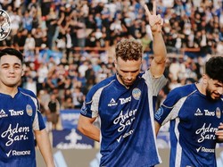 Ze Valente Suarakan Perdamaian Palestina di Balik Selebrasi Gol untuk PSIM