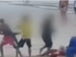 Turis Ngamuk Saat Diingatkan soal Keselamatan, Ludahi Penjaga Pantai