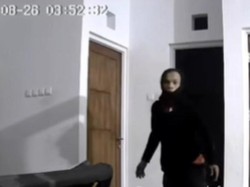 Bak Ninja, Maling Pakai Jaket-Masker Buff Bobol Rumah Warga di Depok