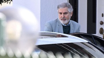 FOTO: Momen Dubes Iran 'Angkat Kaki' usai Diusir Australia