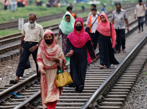 Bangladesh Pangkas Jam Kerja Demi Hemat Energi Imbas Konflik Timteng