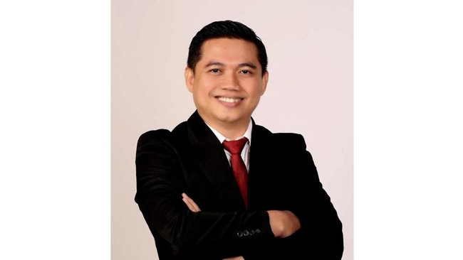 Dwi Hartono, tersangka dalang dalam aksi penculikan dan pembunuhan kepala cabang sebuah bank di Jakarta Pusat, ternyata pernah terjerat kasus pemalsuan ijazah.