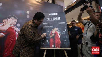 Update Eksklusif Olahraga CNN : Erick Kenang Insiden Final SEA Games di Pameran Foto Timnas Indonesia