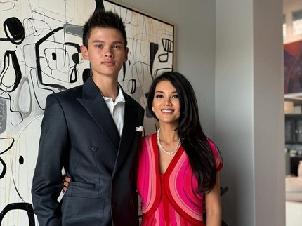 Terpopuler: Potret Farah Quinn Lepas Anak Sulung Armand Kuliah di Boston