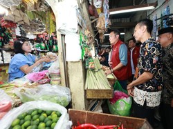2 Ton Beras Digelontorkan Bulog-Polda Jatim dalam Gerakan Pangan Murah