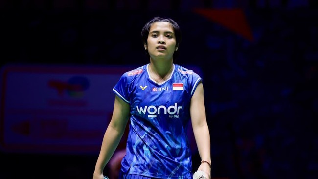 Langkah Gregoria Mariska Tunjung terhenti di babak 16 besar Kejuaraan Dunia BWF 2025 usai takluk 15-21, 18-21 dari wakil Korea Selatan, Sim Yu Jin.