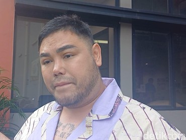 img-title Akan Berangkat ke Mesir, Ivan Gunawan Salurkan Bantuan Langsung untuk Palestina