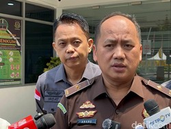 Rekan Bisnis Riza Chalid Mangkir, Kejagung Cegah ke Luar Negeri