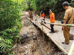 TPT Jalan Desa di Pamarican Ciamis Longsor, Akses Kendaraan Terganggu
