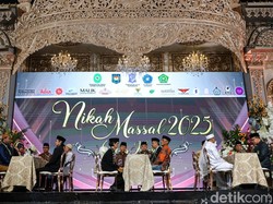 Senyum Merekah 285 Pasangan di Surabaya Resmi Nikah Massal Gratis