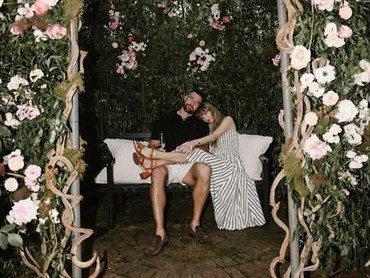 Taylor Swift Bakal Sulap Rumah Jadi Taman Bunga demi Pernikahan