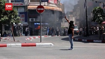VIDEO: Bentrokan Warga Palestina dengan Tentara Israel