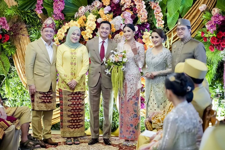 Alifiya putri dede yusuf Alifiya putri dede yusuf