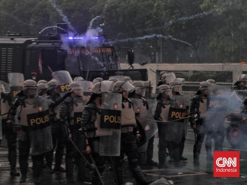 Polri Sebut Satu Personel Kritis Usai Demo Ricuh di DPR