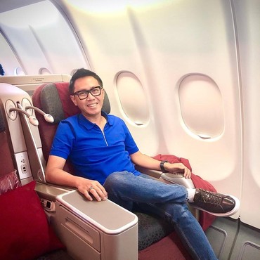 DPR di Demo, Eko Patro dan Istri Kepergok Asyik Belanja di China?