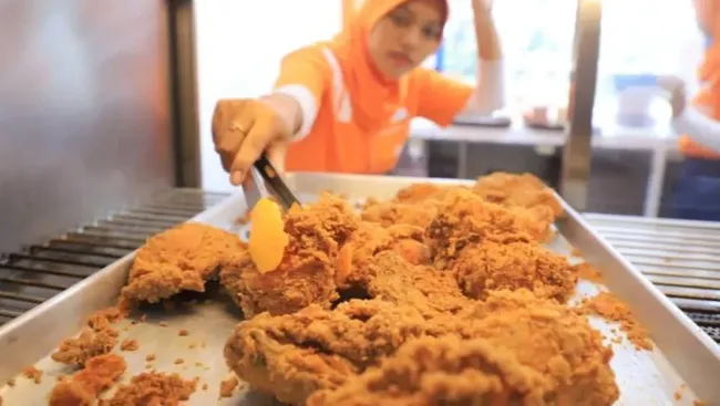 Menghitung Kalori di Balik Kriuk Ayam Goreng