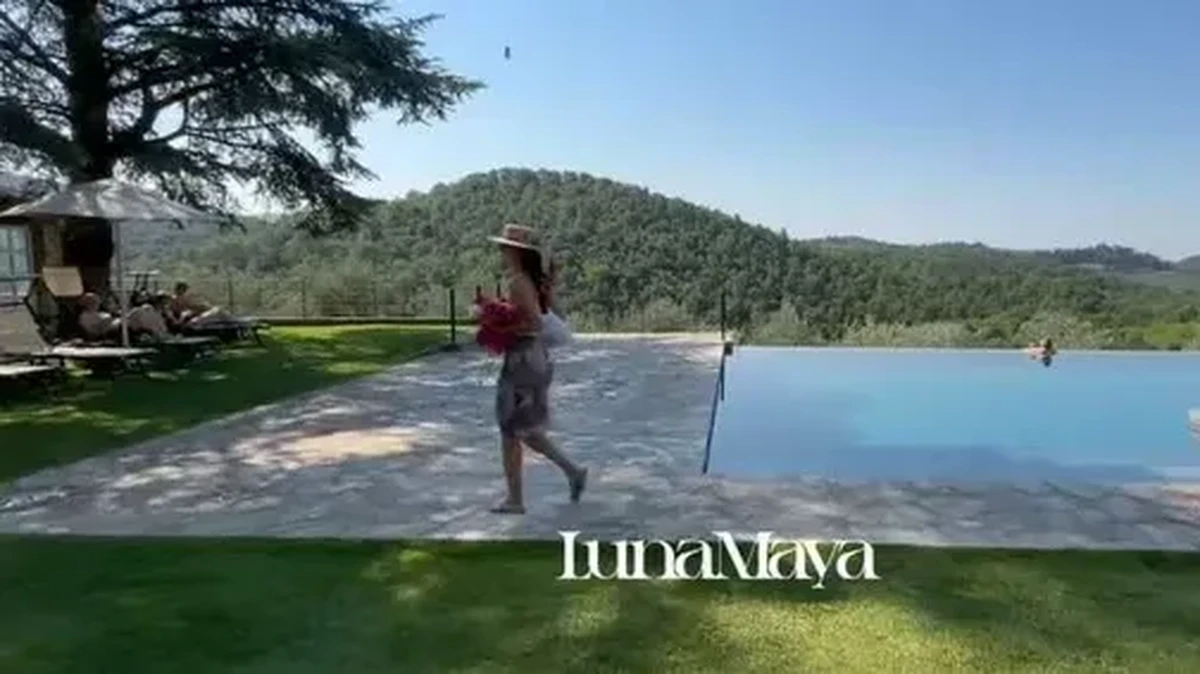 Hotel Luna Maya dan Maxime Bouttier Menginap di Italia