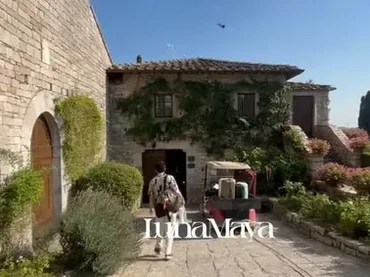 img-title Honeymoon di Tempat Bersejarah, Ini 7 Potret Hotel Luna Maya & Maxime Ada Sejak Abad ke-11