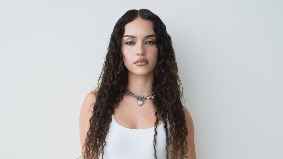 KATSEYE&comma; girl group global yang eksis jadi model iklan terbaru GAP&period;