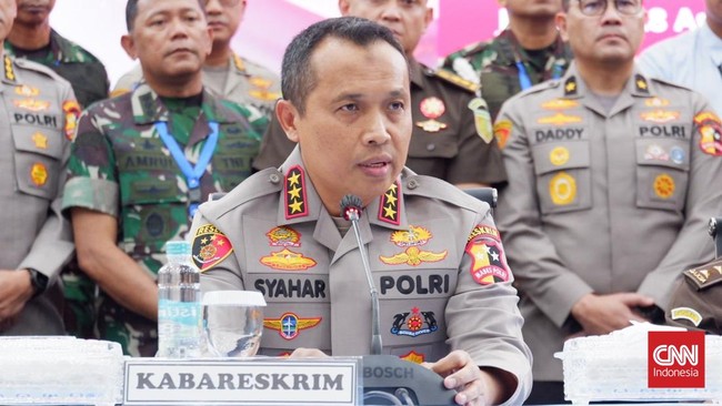 Mabes Polri laporkan 68 anak terpapar paham ekstrem seperti neo-Nazi. Densus 88 berhasil gagalkan rencana serangan dan jaga stabilitas keamanan nasional.