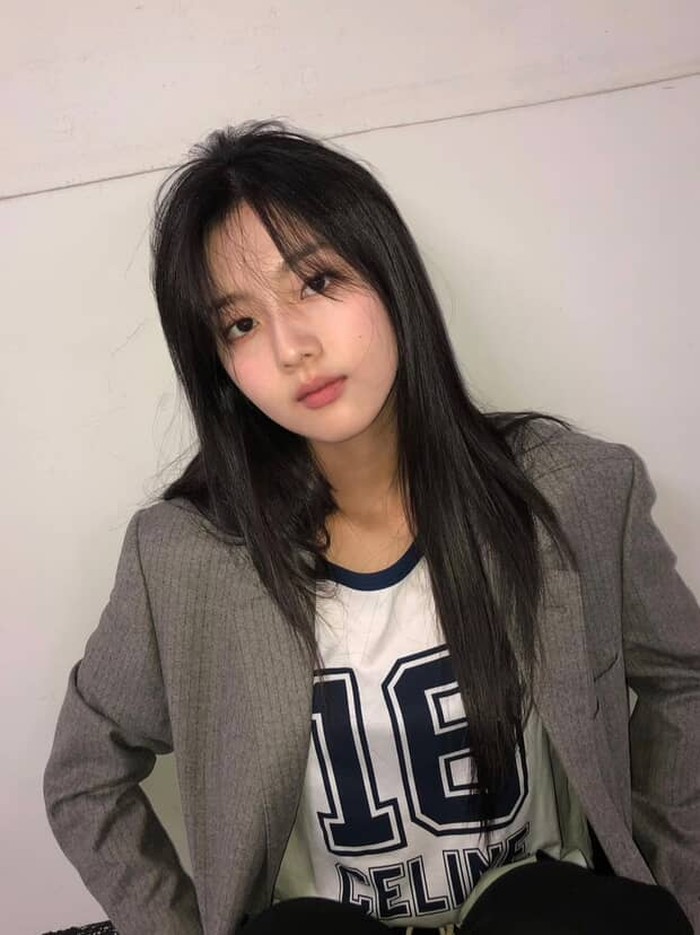 Memiliki citra yang manis dan kulit sehat, Shin Eun Soo juga telah menjadi wajah di berbagai merk populer Korea, salah satunya skincare dan kosmetik 