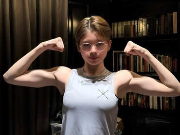 img-title Mengulik Skoliosis yang Jadi Alasan Nada Tarina Putri Terpaksa Berhenti Balet